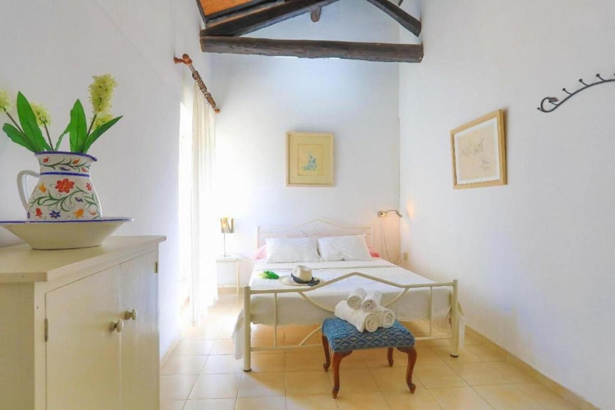 Secret Garden House - Private Garden With Pool Βίλα Αχαράβη Εξωτερικό φωτογραφία