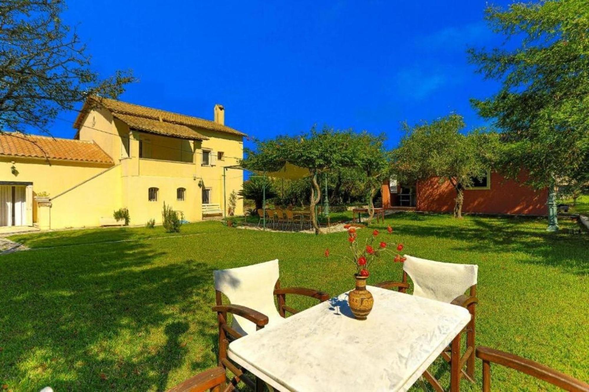 Secret Garden House - Private Garden With Pool Βίλα Αχαράβη Εξωτερικό φωτογραφία